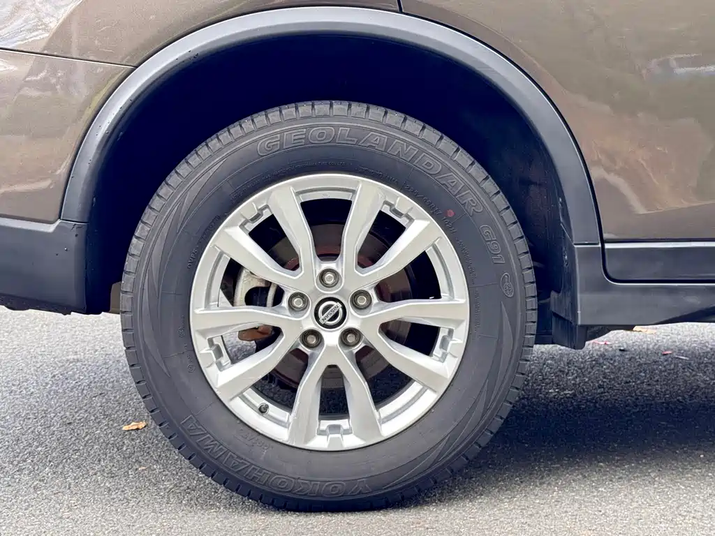 Nissan X-Trail — миниатюра 27