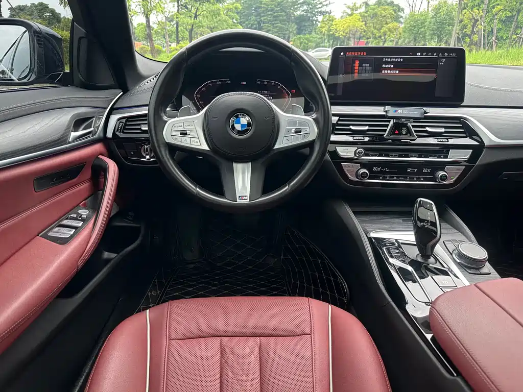 BMW 5 Series — миниатюра 6