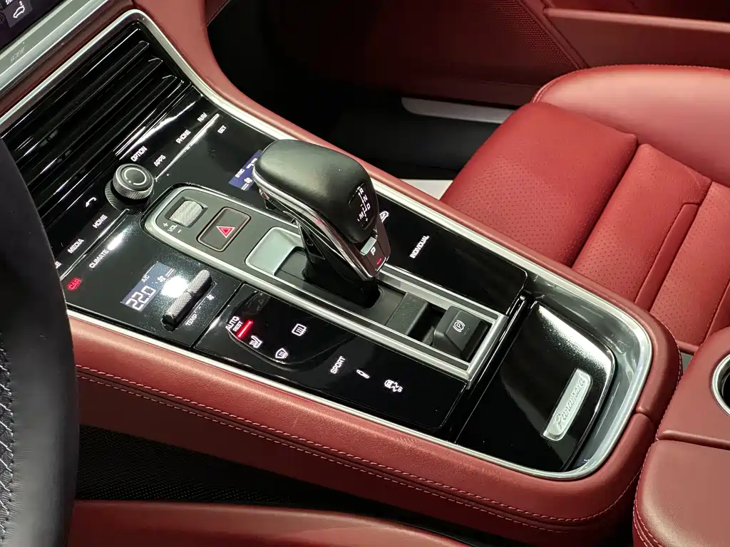Porsche Panamera — миниатюра 10