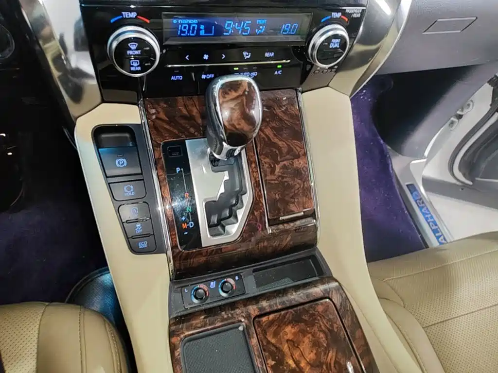 Toyota Alphard — фотографии объявления, Фото 14