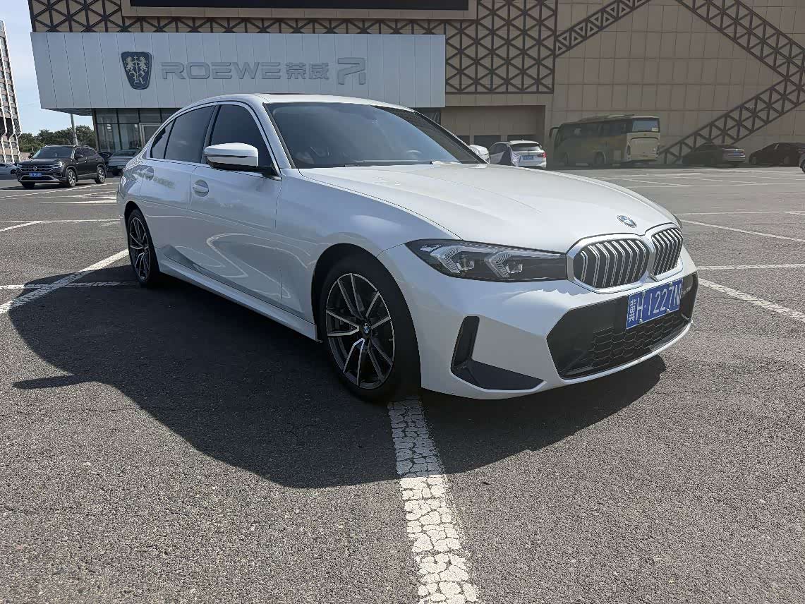 BMW 3 Series 2.0 л 2024 г. Белый, пробег 23000 км