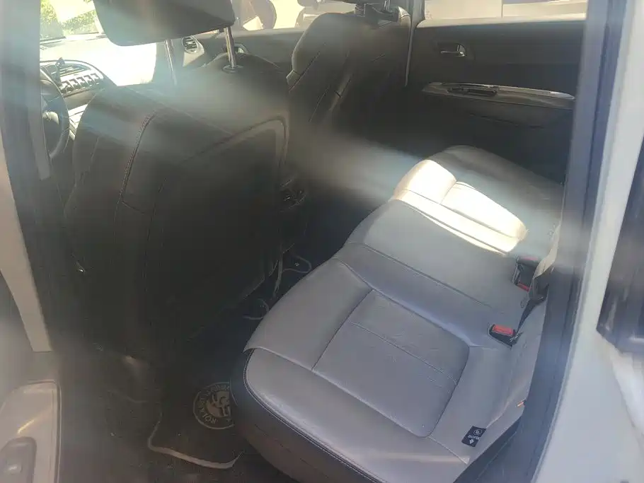 Peugeot 3008 — миниатюра 10