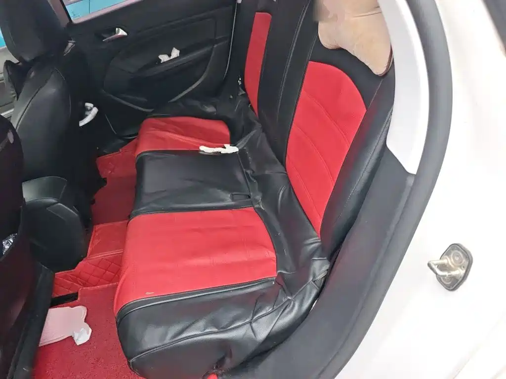 Peugeot 308 — миниатюра 13