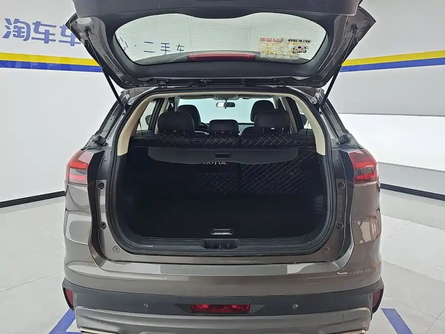 Geely Boyue — миниатюра 4