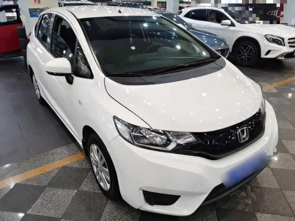 Honda Fit — миниатюра 4
