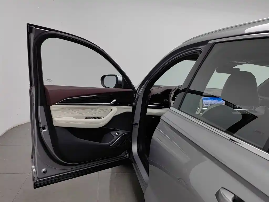 Geely Xingyue L — миниатюра 8