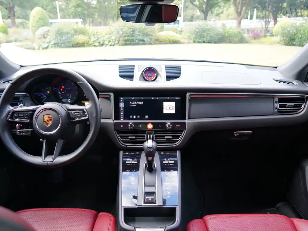 Porsche Macan — миниатюра 10