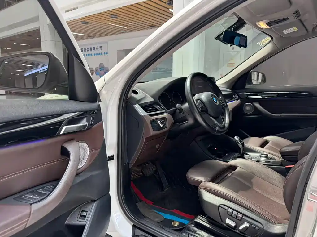 BMW X1 — миниатюра 9