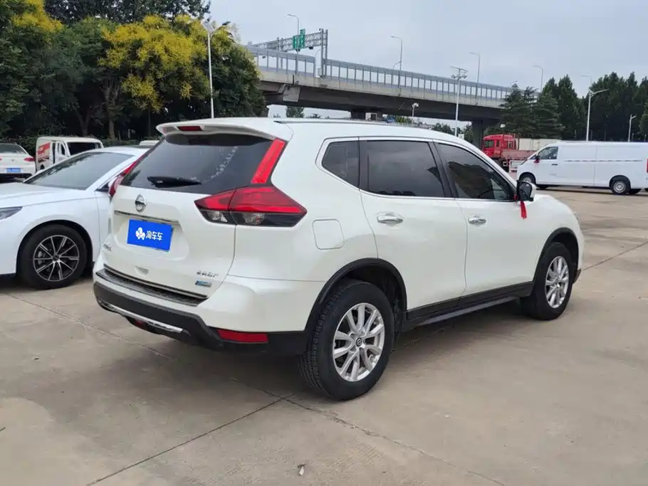 Nissan X-Trail — миниатюра 3