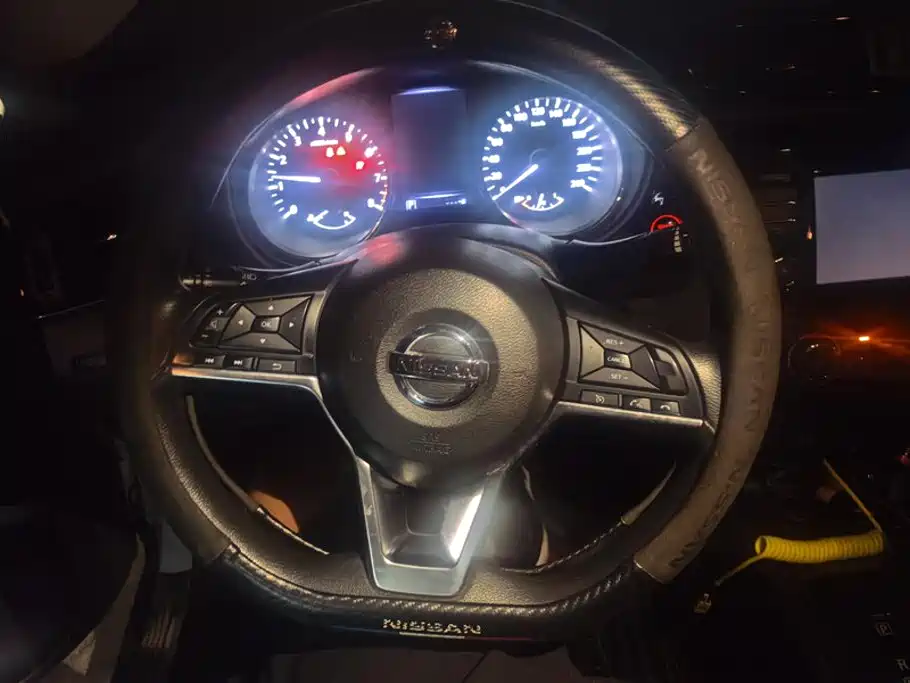 Nissan X-Trail — миниатюра 15