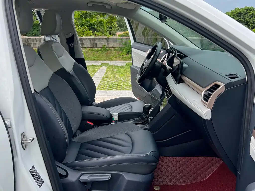 Volkswagen Tharu — миниатюра 6