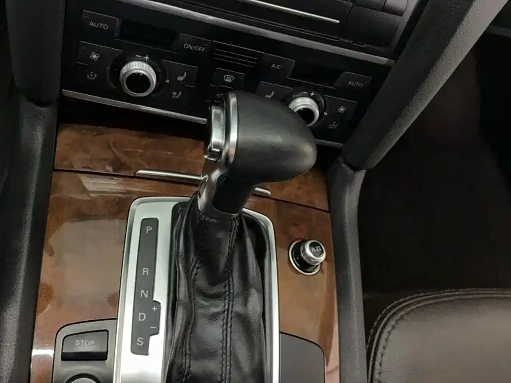 Audi Q7 — миниатюра 8