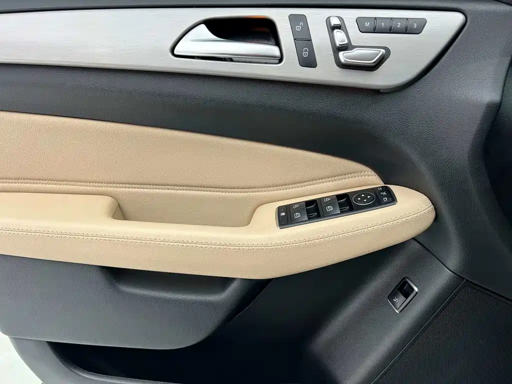 Mercedes-Benz GLE AMG — миниатюра 29