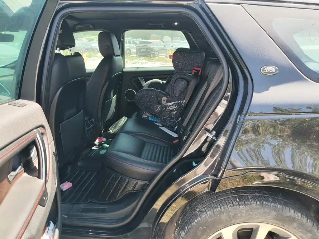 Land Rover Discovery Sport — миниатюра 18