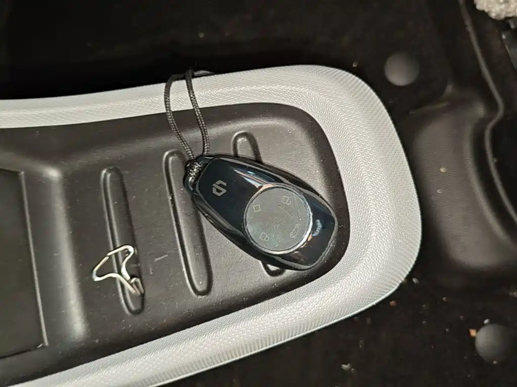 Leapmotor Leapmotor T03 — миниатюра 9