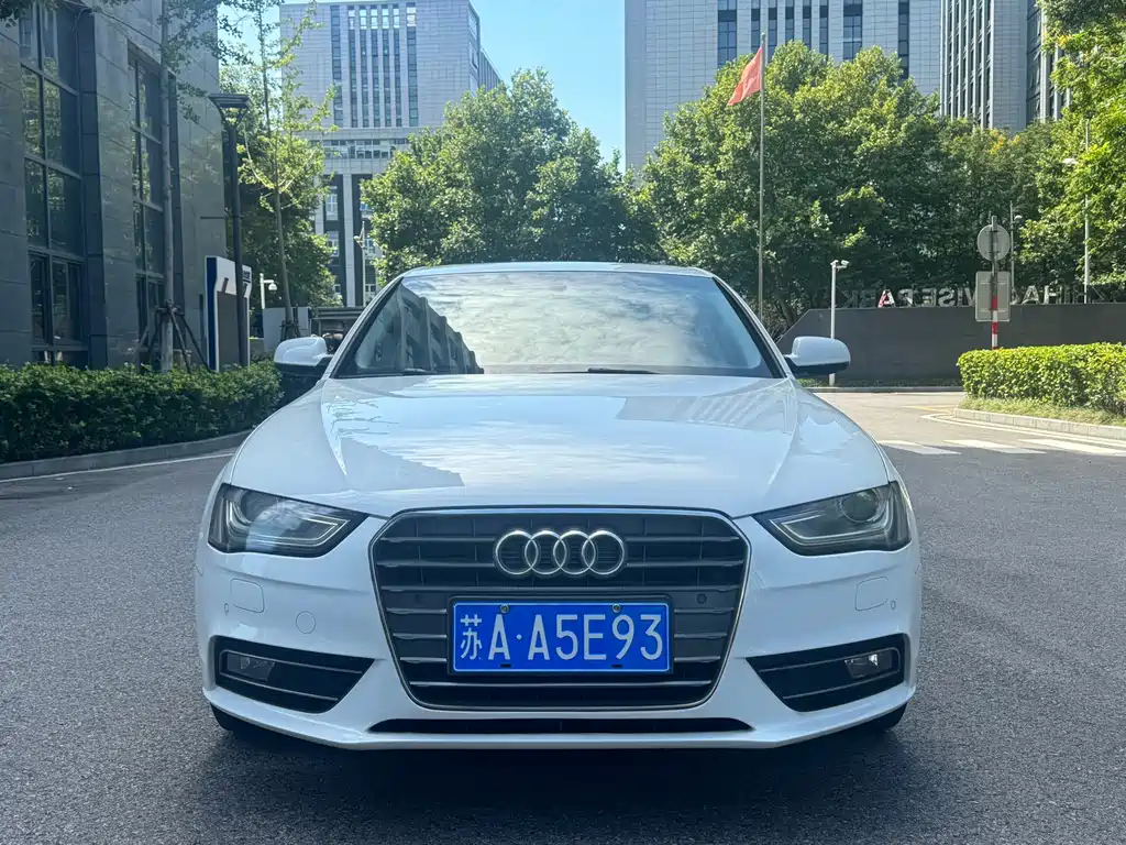 Audi A4L — миниатюра 2
