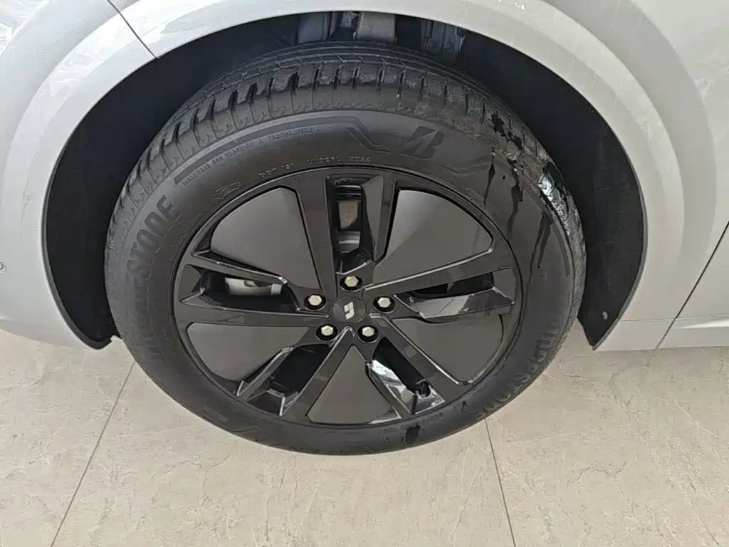Li Auto Li L6 — миниатюра 23