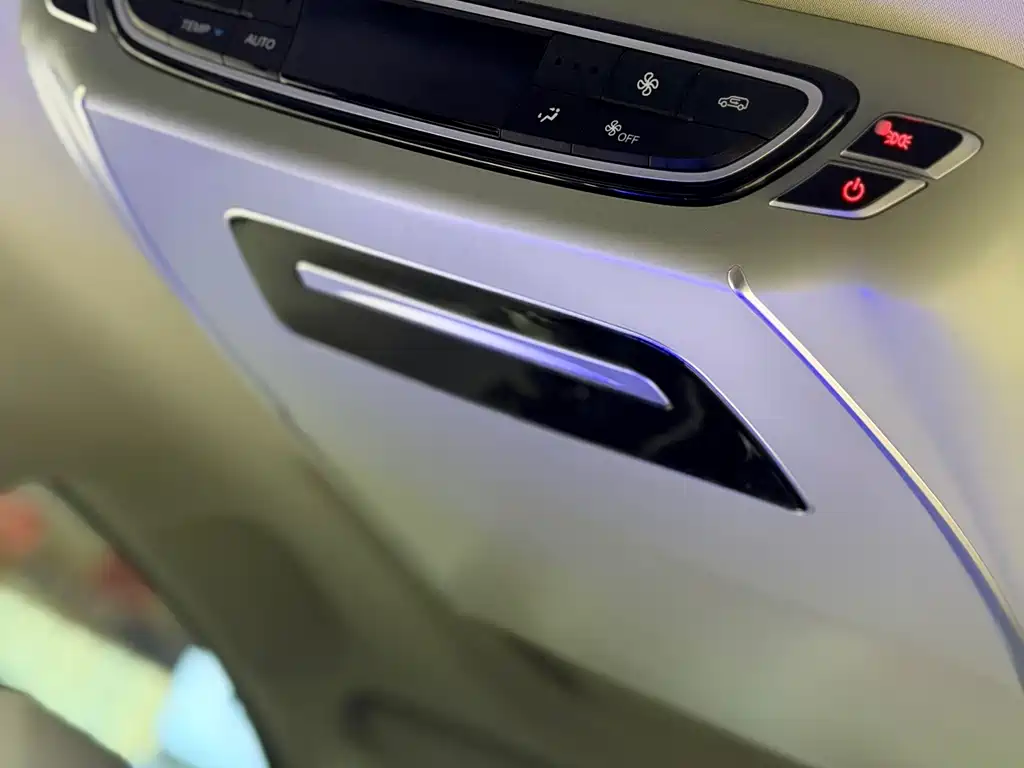 GAC Motor Trumpchi M8 — миниатюра 9