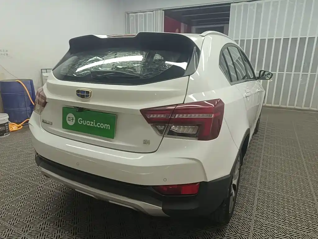 Geely Vision S1 — миниатюра 7