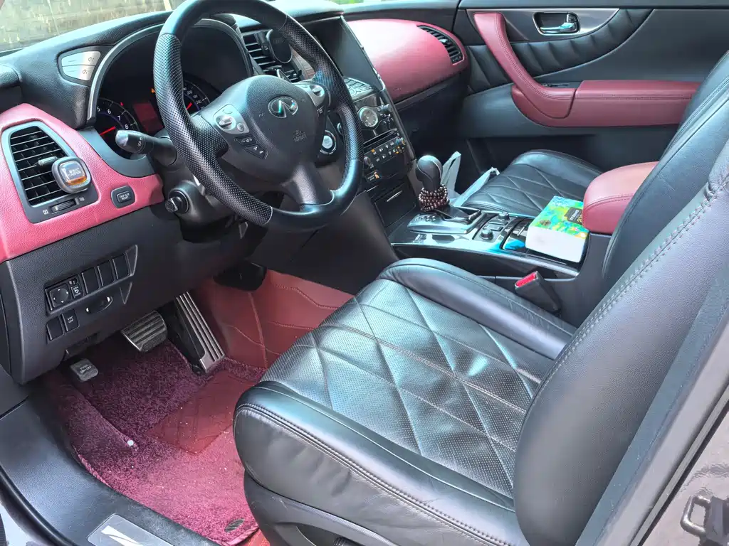 Infiniti FX — миниатюра 4