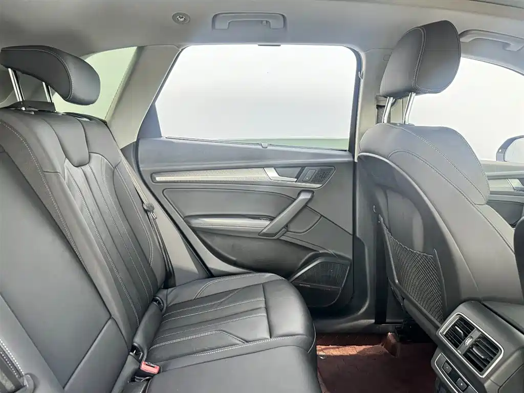 Audi Q5L 2021 45 TFSI Luxury