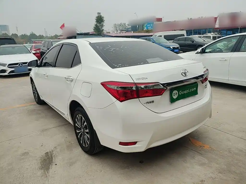 Toyota Corolla — миниатюра 5