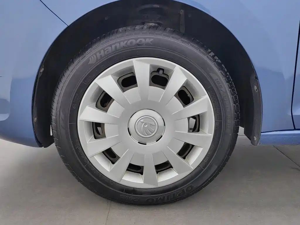 Skoda Rapid Spaceback — миниатюра 17