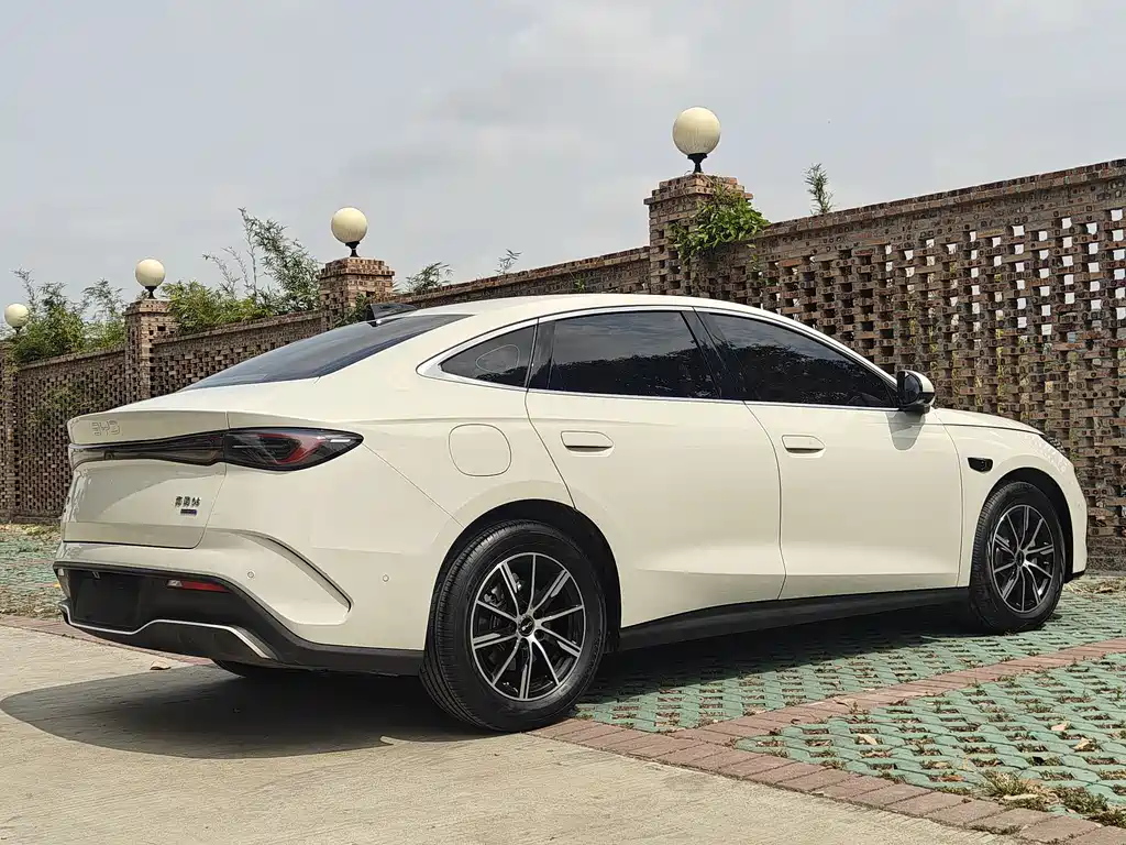 BYD SEAL 06 NEW ENERGY