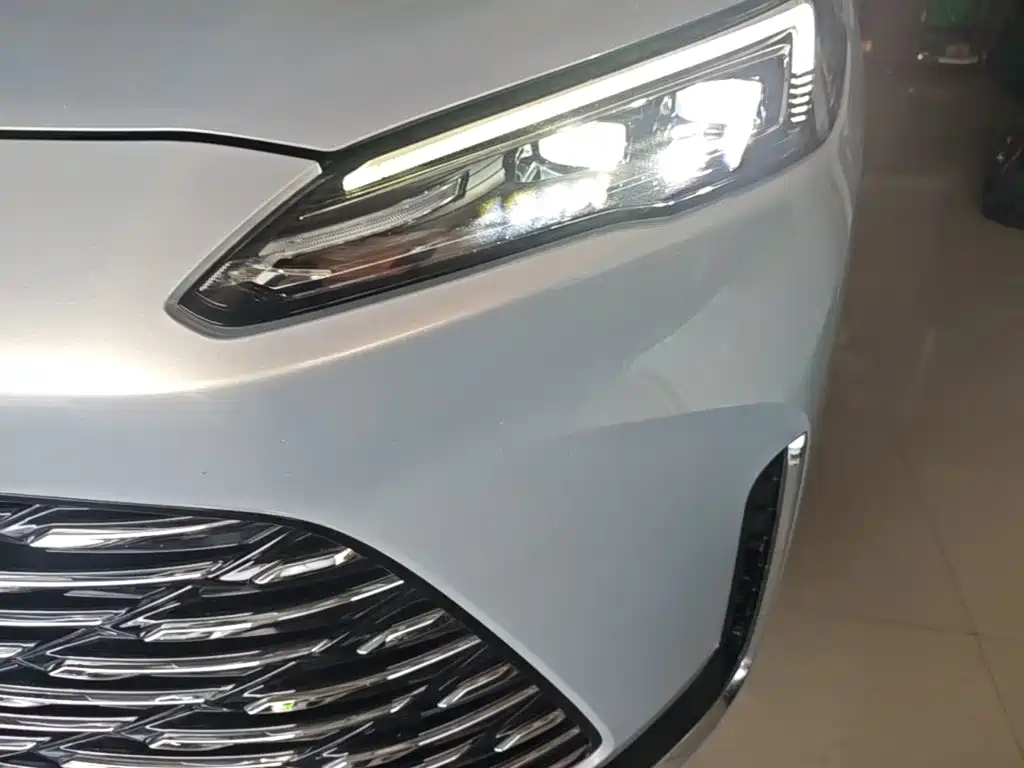 Buick GL8 Hybrid — миниатюра 24