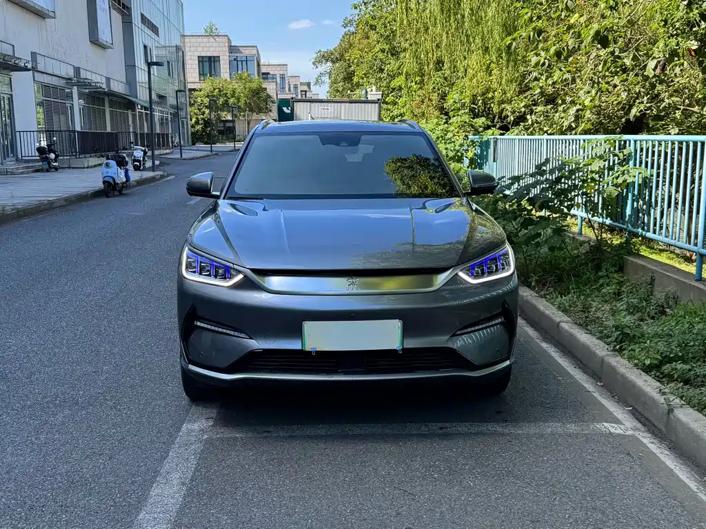 BYD PLUS New Energy — миниатюра 2