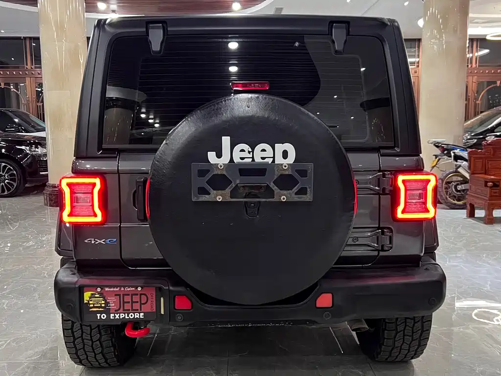Jeep Wrangler PHEV — миниатюра 5