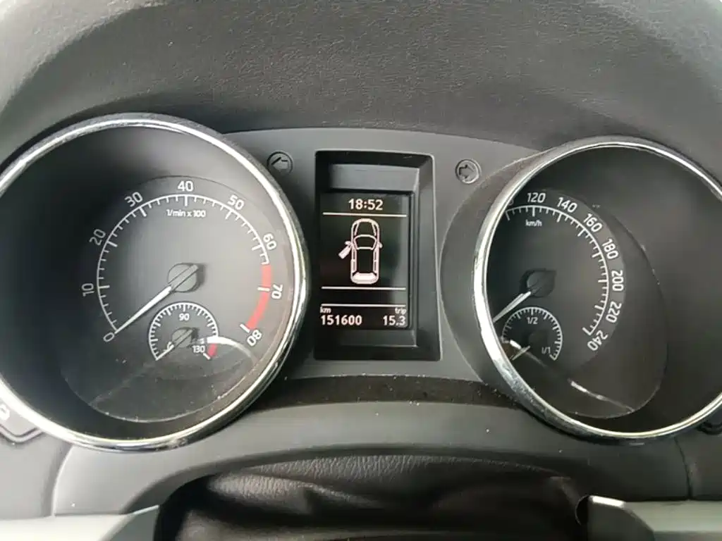 Skoda Yeti — миниатюра 12