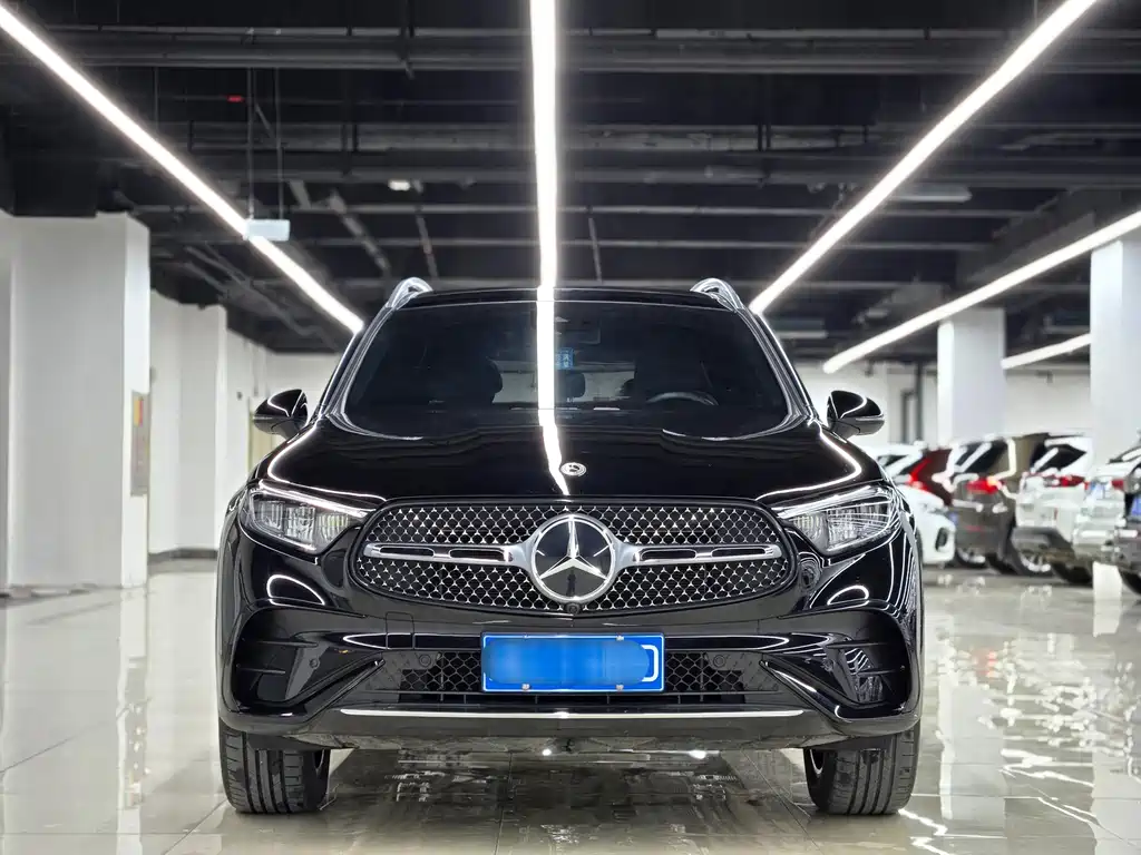 Mercedes-Benz GLC 2023 GLC 260 L 4MATIC Luxury 5 мест