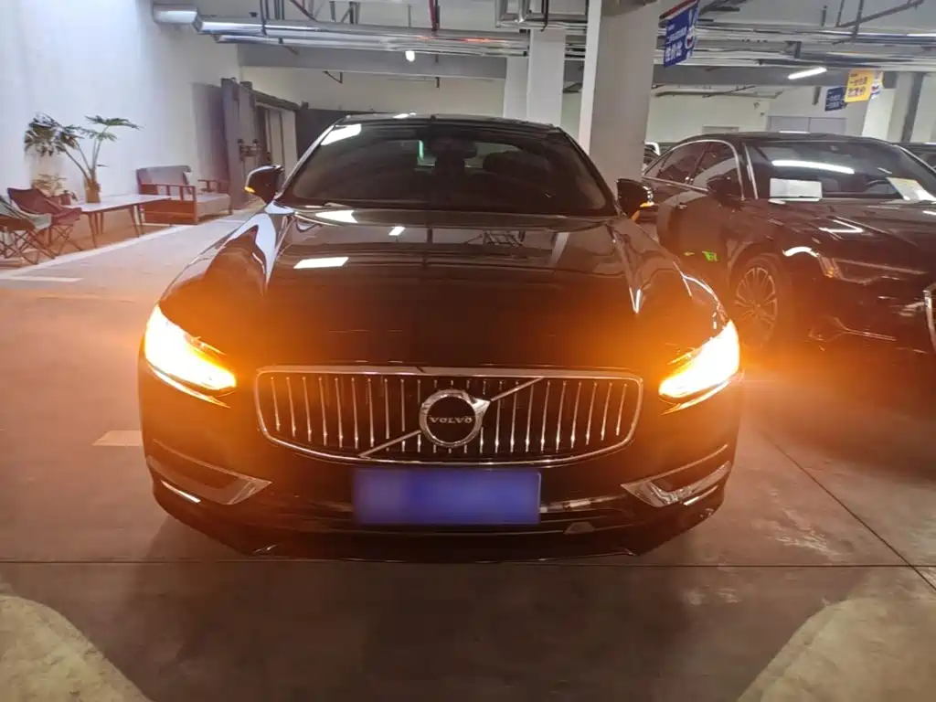 Volvo S90 — миниатюра 3