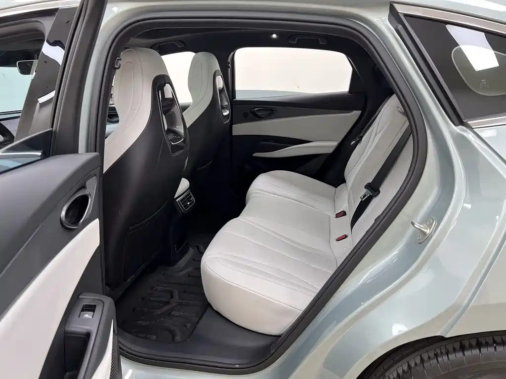 BYD SEAL 06 NEW ENERGY