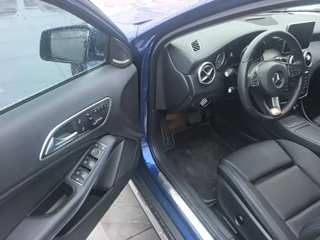 Mercedes-Benz GLA — миниатюра 16