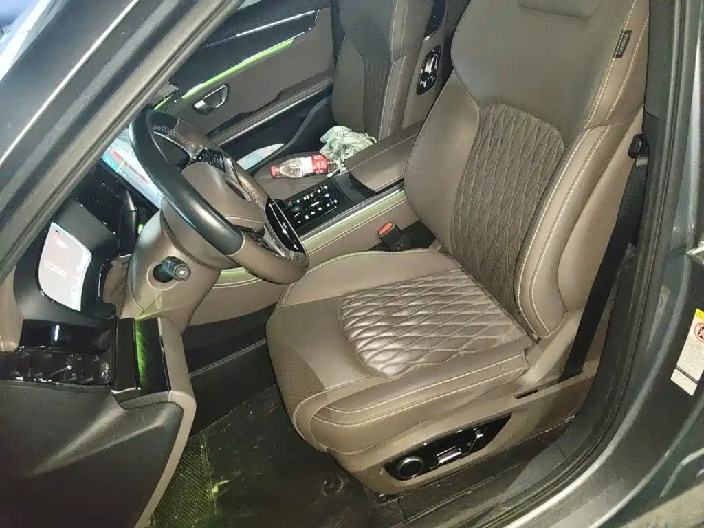 BYD Han — миниатюра 11