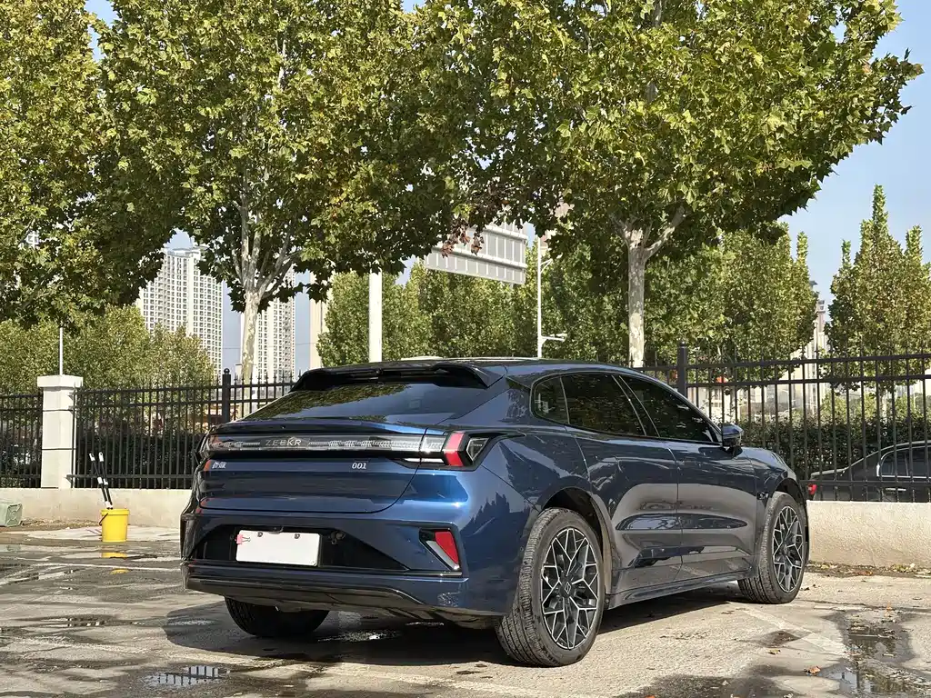 ZEEKR EXTREME KRYPTON 001