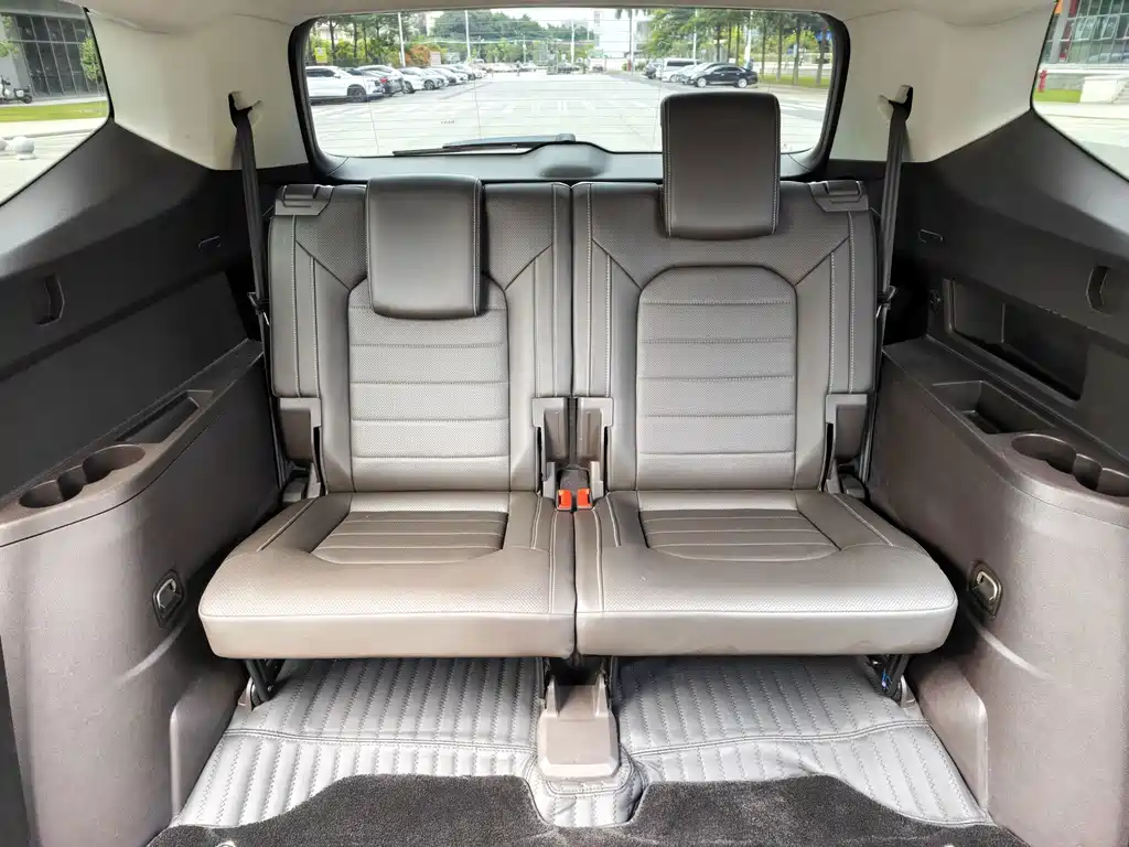 Volkswagen Teramont — миниатюра 10