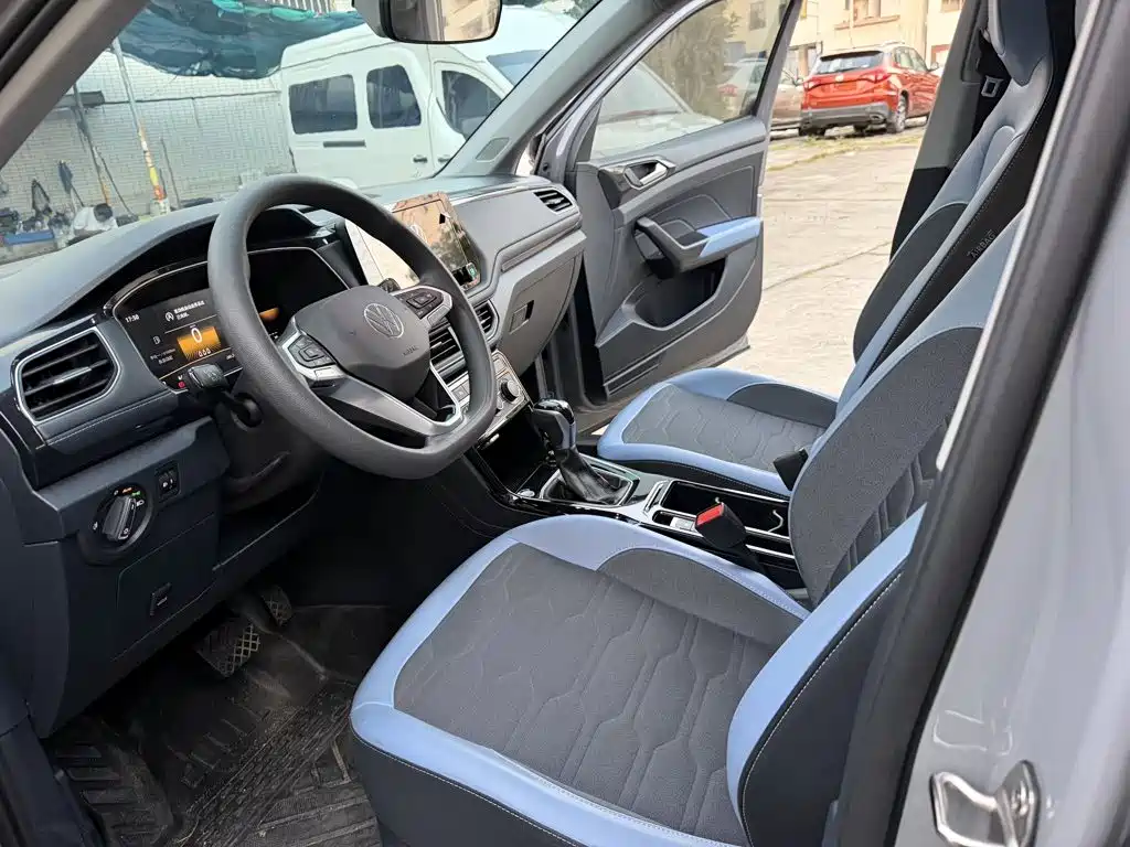 Volkswagen Tharu — миниатюра 10