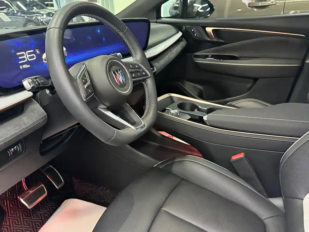 Buick E4 — миниатюра 5