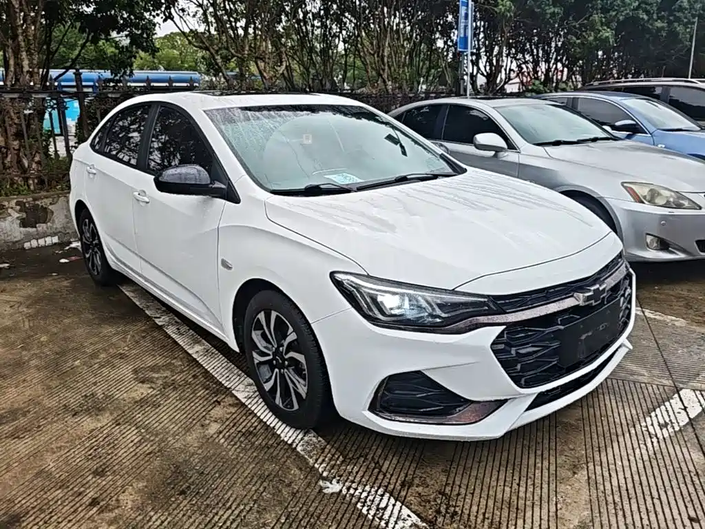 Chevrolet Monza — миниатюра 4