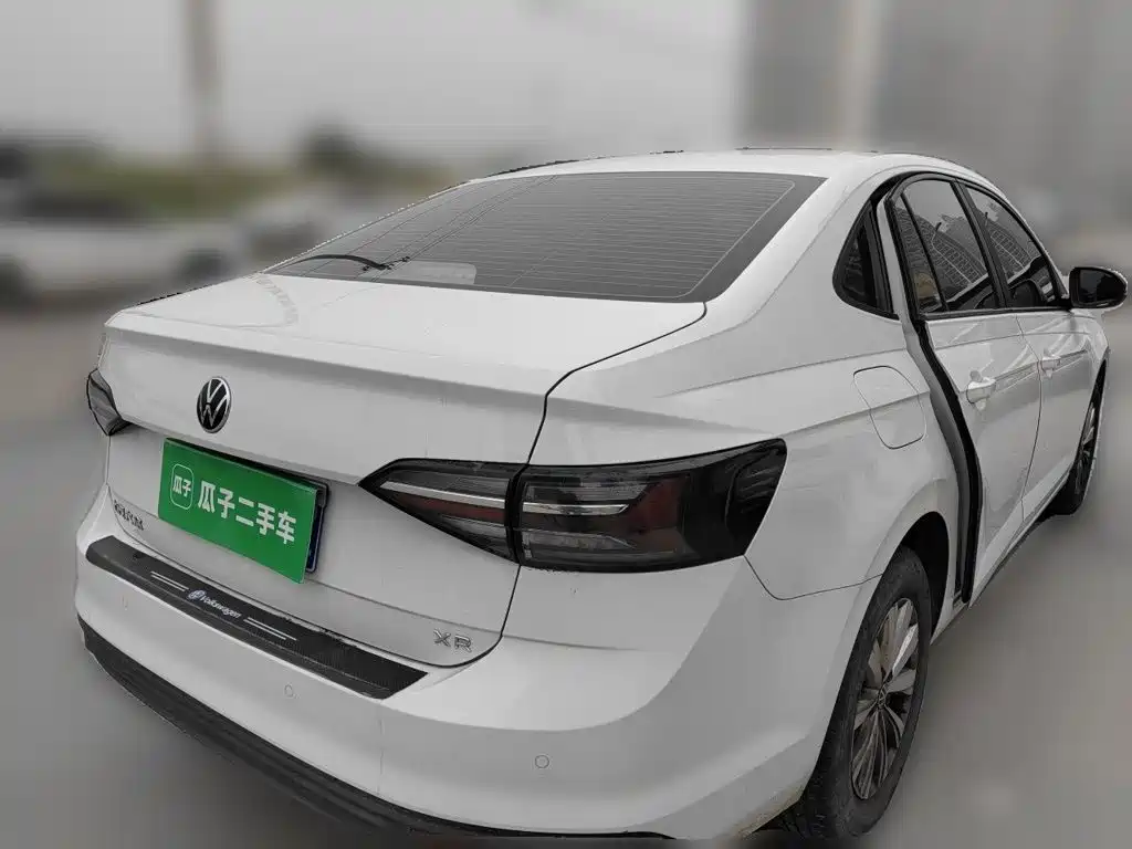 Volkswagen Lavida — миниатюра 6
