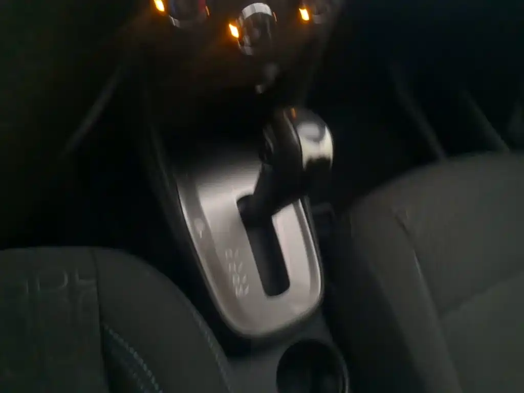Chevrolet Trax — миниатюра 14
