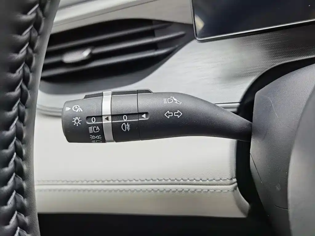 BYD Seal 05 DM-i — миниатюра 21