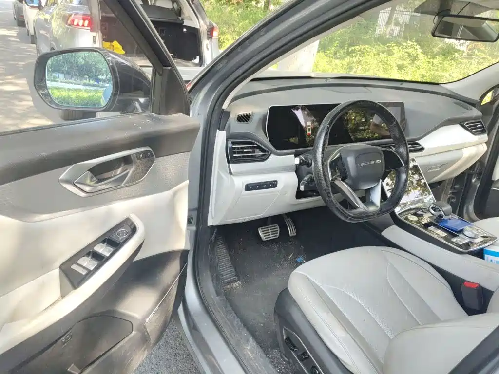BAIC X7 PHEV — миниатюра 14
