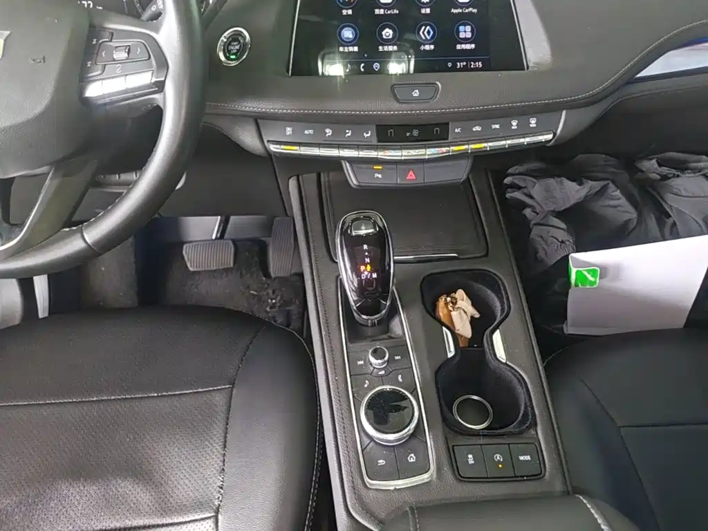 Cadillac XT4 — миниатюра 14