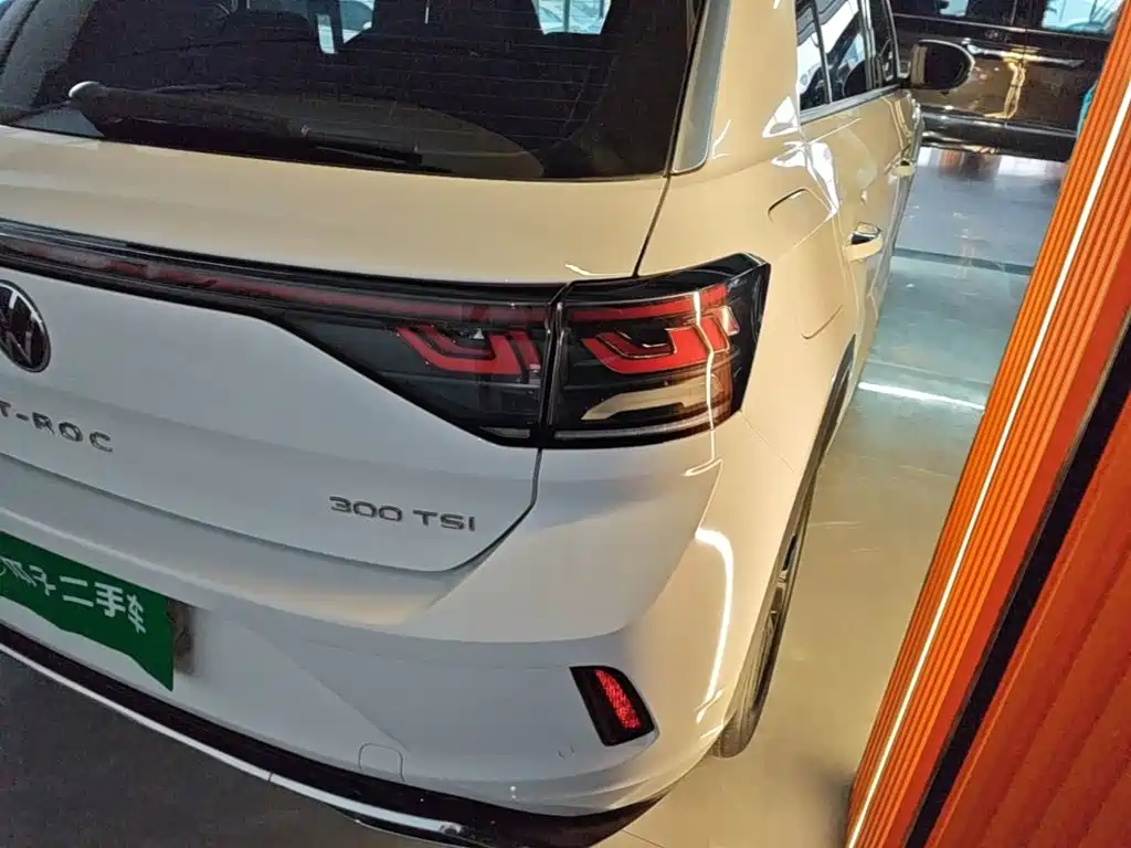Volkswagen T-Roc — миниатюра 8