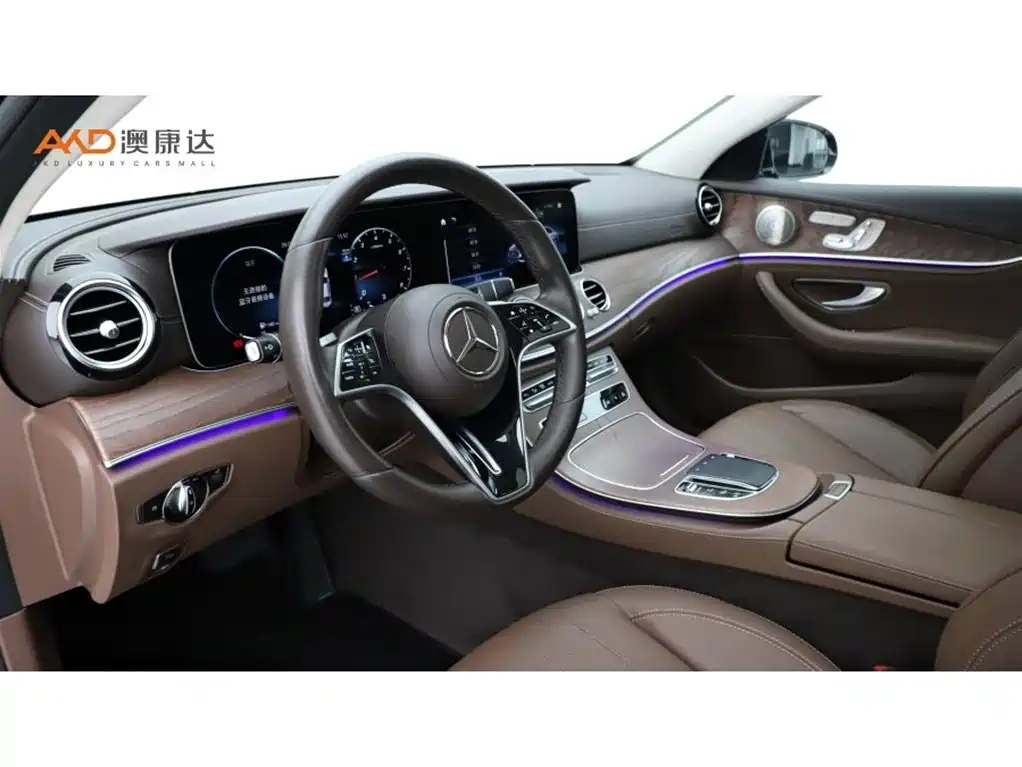 Mercedes-Benz E-Class — миниатюра 6