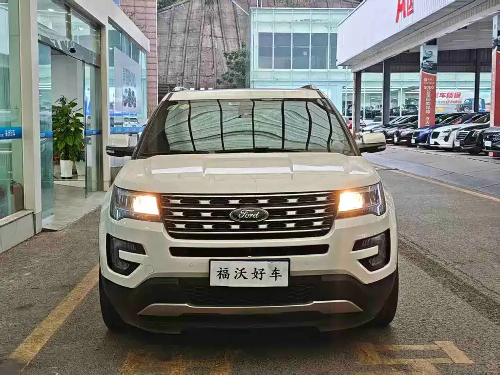 Ford Explorer (Import) — миниатюра 2
